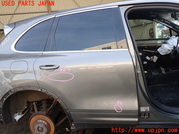 1UPJ-31511290]ポルシェ・カイエン(92AM5502)右後ドア M54600 中古_m0001.jpg