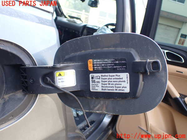 1UPJ-31511690]ポルシェ・カイエン(92AM5502)フューエルリッド 中古_m0002.jpg