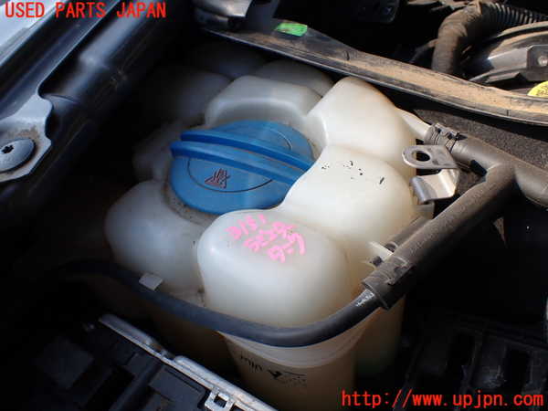 1UPJ-31512410]ポルシェ・カイエン(92AM5502)ラジエータータンク 中古_m0001.jpg