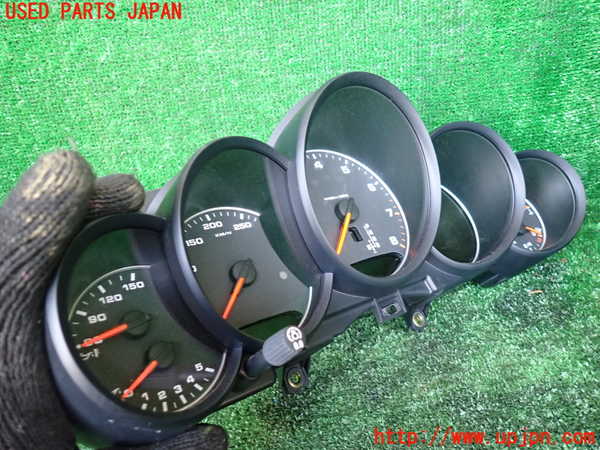 1UPJ-31516170]ポルシェ・カイエン(92AM5502)スピードメーター 中古_m0002.jpg