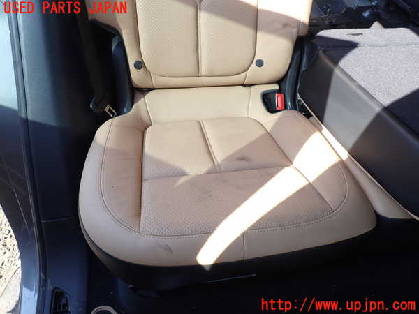 1UPJ-31517145]ポルシェ・カイエン(92AM5502)右2列目シート 中古_m0003.jpg