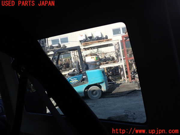 5UPJ-31521380]ジープ・ラングラー アンリミテッド(JK36L)右クォーターガラス 中古 MOPAR M513 43R-000265_m0002.jpg