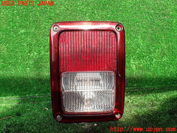 1UPJ-31521536]ジープ・ラングラー アンリミテッド(JK36L)左テールランプ 中古_m0001.jpg