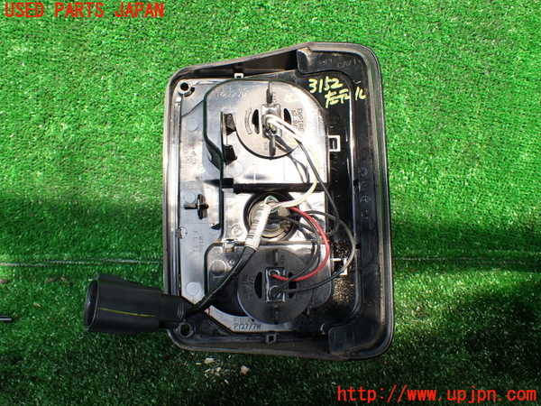 1UPJ-31521536]ジープ・ラングラー アンリミテッド(JK36L)左テールランプ 中古_m0003.jpg