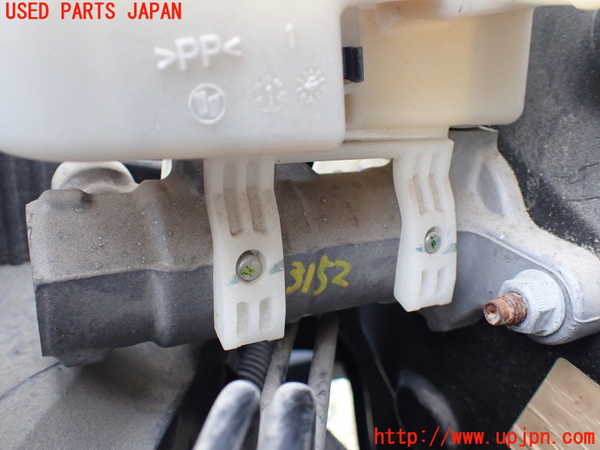 1UPJ-31524050]ジープ・ラングラー アンリミテッド(JK36L)ブレーキマスターシリンダー 中古_m0003.jpg