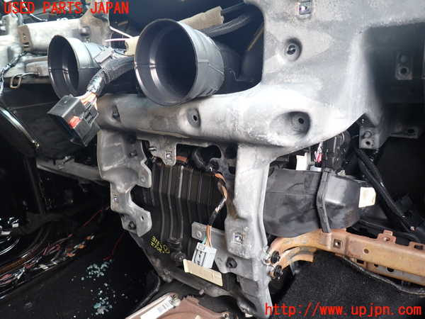 5UPJ-31526081]ジープ・ラングラー アンリミテッド(JK36L)エバポレーター1 中古_m0002.jpg