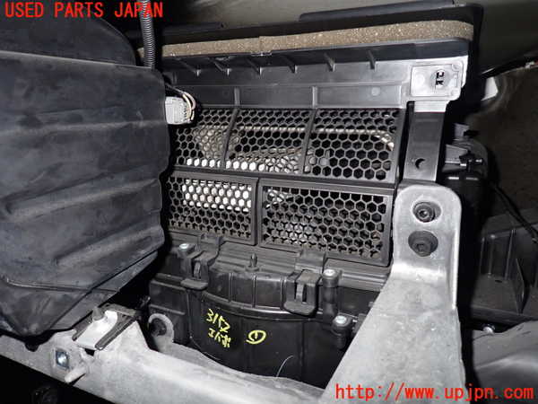 5UPJ-31526081]ジープ・ラングラー アンリミテッド(JK36L)エバポレーター1 中古_m0003.jpg
