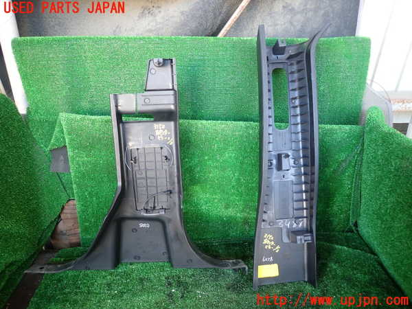 5UPJ-31527670]ジープ・ラングラー アンリミテッド(JK36L)左センターピラートリム 中古_m0002.jpg