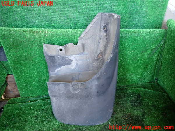 1UPJ-31531454]ハイラックスサーフ N130系 4ドア(VZN130G)右リアマッドガード(泥除け) 中古_m0002.jpg