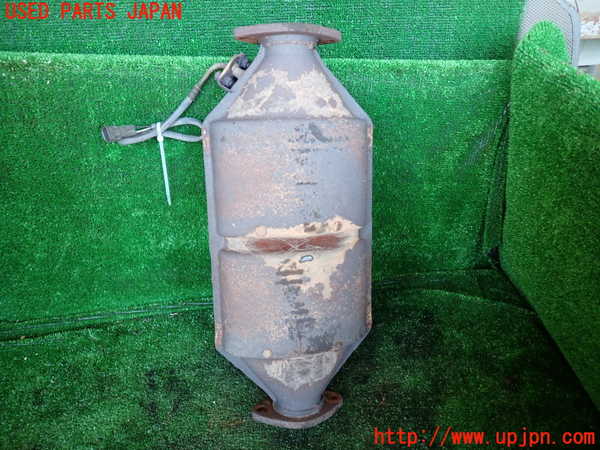 1UPJ-31532661]ハイラックスサーフ N130系 4ドア(VZN130G)触媒1 中古_m0002.jpg