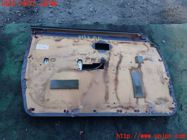 5UPJ-31531234]ハイラックスサーフ N130系 4ドア(VZN130G)右前ドア内張り 中古_m0004.jpg