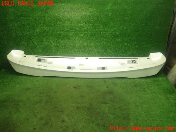 1UPJ-31551520]ヴォクシー(ノア)(ZRR80W)リアスポイラー 中古_m0003.jpg