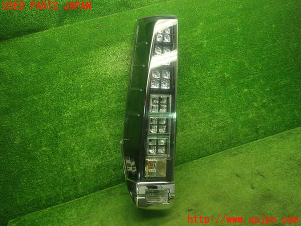 1UPJ-31551536]ヴォクシー(ノア)(ZRR80W)左テールランプ ジャンク_m0001.jpg
