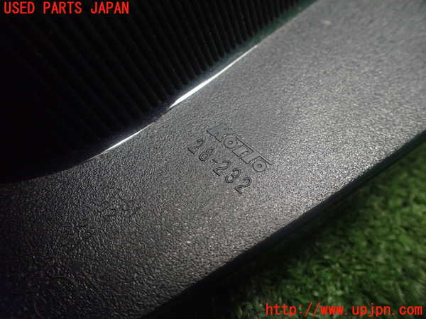 1UPJ-31551536]ヴォクシー(ノア)(ZRR80W)左テールランプ ジャンク_m0003.jpg