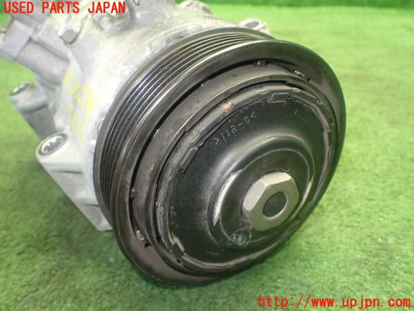 5UPJ-31556025]ヴォクシー(ノア)(ZRR80W)エアコンコンプレッサー 中古_m0004.jpg