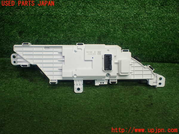 5UPJ-31556239]ヴォクシー(ノア)(ZRR80W)メーター・その他（マルチモニター） 中古_m0002.jpg