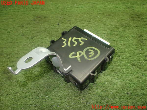 1UPJ-31556148]ヴォクシー(ノア)(ZRR80W)コンピューター3（ヘッドライトレベリング） 中古 89960-28190_m0002.jpg