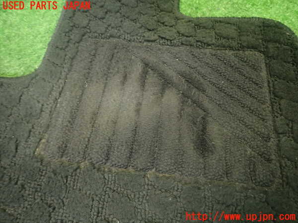 5UPJ-31557800]ヴォクシー(ノア)(ZRR80W)フロアマット 中古_m0004.jpg