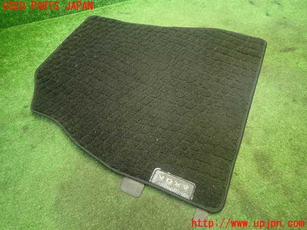 5UPJ-31557800]ヴォクシー(ノア)(ZRR80W)フロアマット 中古_m0005.jpg