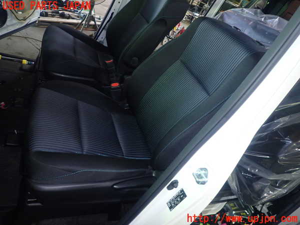 5UPJ-31557065]ヴォクシー(ノア)(ZRR80W)助手席シート 中古_m0001.jpg