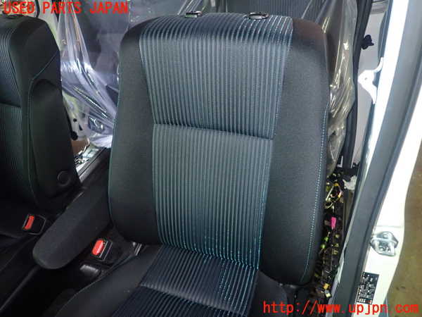5UPJ-31557065]ヴォクシー(ノア)(ZRR80W)助手席シート 中古_m0002.jpg