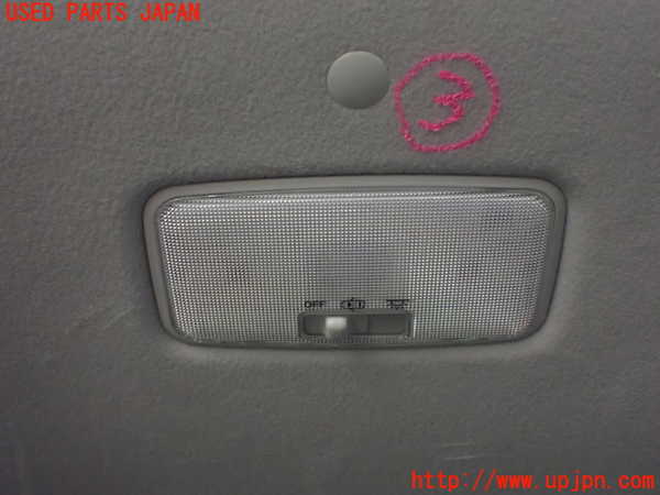 5UPJ-31556413]ヴォクシー(ノア)(ZRR80W)ルームランプ3 中古_m0001.jpg