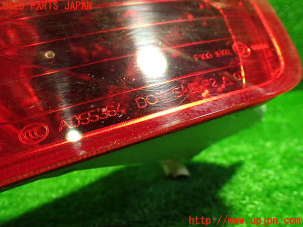 1UPJ-31561154]ボルボ・XC60(DB4204TXC)右リアコーナーランプ 中古_m0002.jpg