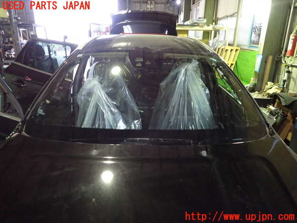 5UPJ-31561195]ボルボ・XC60(DB4204TXC)フロントガラス 43R-00027 中古_m0001.jpg