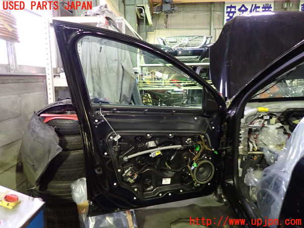 5UPJ-31561260]ボルボ・XC60(DB4204TXC)左前ドア 43R-001106 中古_m0003.jpg