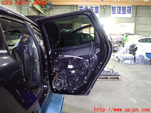 1UPJ-31561290]ボルボ・XC60(DB4204TXC)右後ドア 43R-00053 中古_m0005.jpg