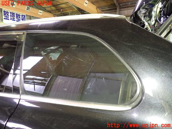 1UPJ-31561382]ボルボ・XC60(DB4204TXC)左クォーターガラス 43R-00054 中古_m0001.jpg