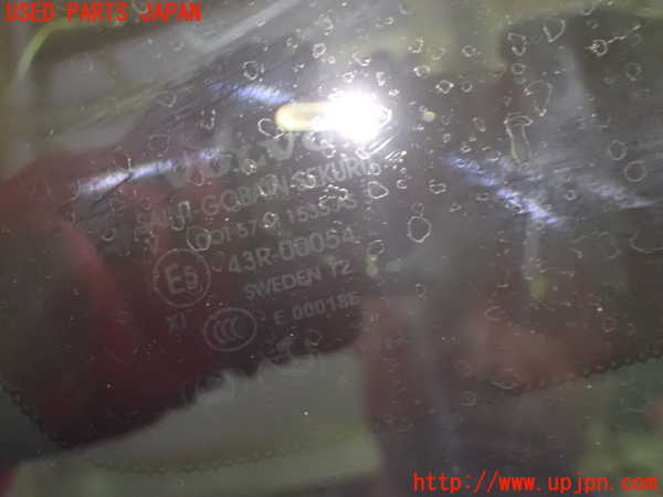 1UPJ-31561382]ボルボ・XC60(DB4204TXC)左クォーターガラス 43R-00054 中古_m0002.jpg