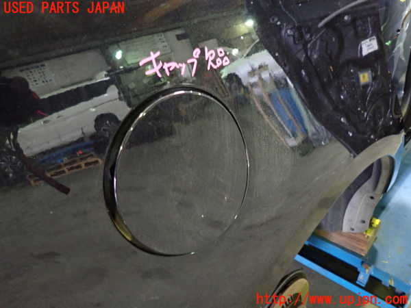 5UPJ-31561690]ボルボ・XC60(DB4204TXC)フューエルリッド 中古_m0001.jpg