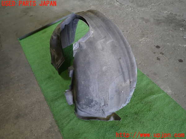 5UPJ-31561090]ボルボ・XC60(DB4204TXC)右前フェンダーライナー 中古_m0002.jpg