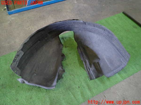 5UPJ-31561090]ボルボ・XC60(DB4204TXC)右前フェンダーライナー 中古_m0004.jpg