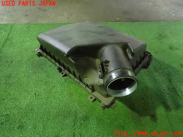 5UPJ-31562560]ボルボ・XC60(DB4204TXC)エアクリーナーボックス 中古_m0001.jpg