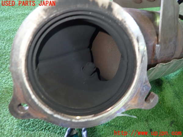 1UPJ-31562661]ボルボ・XC60(DB4204TXC)触媒1 中古_m0004.jpg