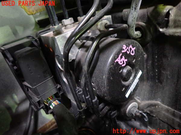 1UPJ-31564040]ボルボ・XC60(DB4204TXC)ABSアクチュエーター 27040834301638 中古_m0001.jpg