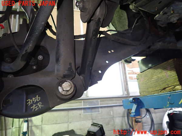 1UPJ-31564305]ボルボ・XC60(DB4204TXC)左リアナックルハブ 中古_m0001.jpg