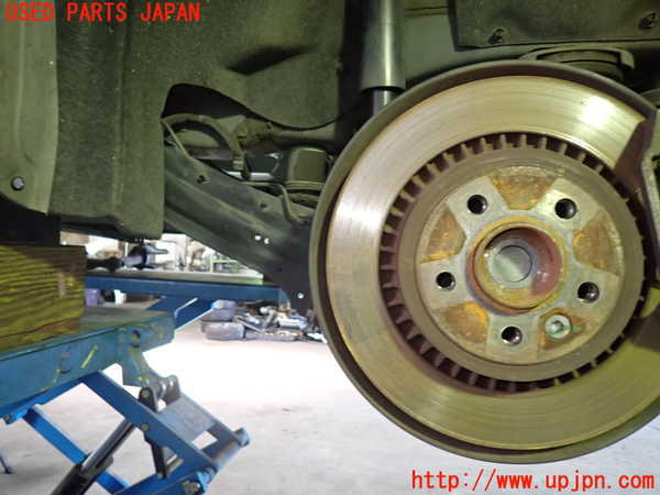 1UPJ-31564305]ボルボ・XC60(DB4204TXC)左リアナックルハブ 中古_m0003.jpg