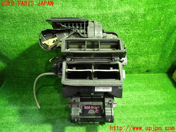 1UPJ-31566081]ボルボ・XC60(DB4204TXC)エバポレーター1 中古_m0001.jpg