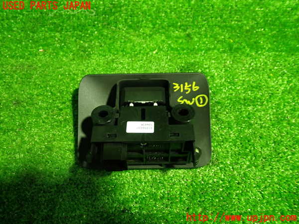 1UPJ-31566306]ボルボ・XC60(DB4204TXC)スイッチ1 パーキング 中古_m0002.jpg
