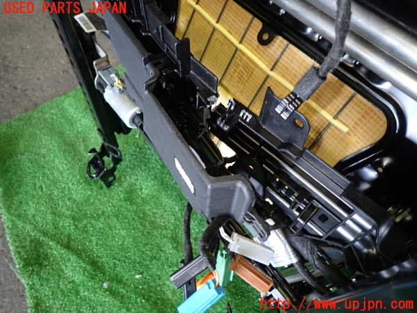 1UPJ-31567065]ボルボ・XC60(DB4204TXC)助手席シート 中古_m0005.jpg