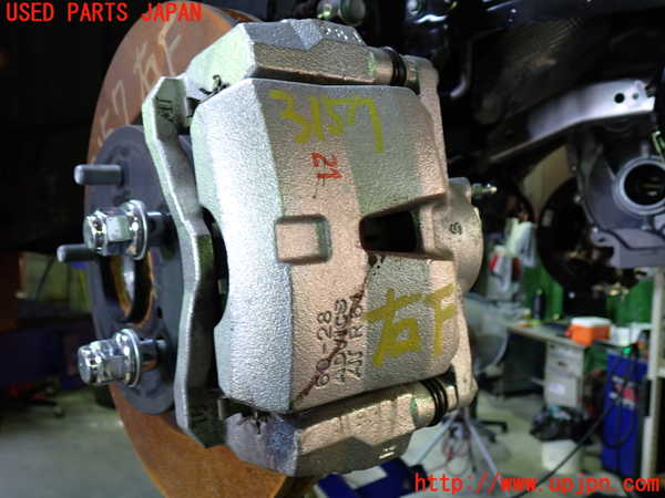 1UPJ-31574080]ノア(ヴォクシー)(MZRA90W)右フロントキャリパー 中古_m0001.jpg