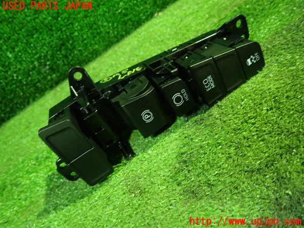 1UPJ-31576307]ノア(ヴォクシー)(MZRA90W)スイッチ2 (パーキング) 中古_m0001.jpg