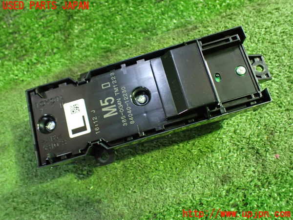 5UPJ-31576240]ノア(ヴォクシー)(MZRA90W)右前パワーウィンドウスイッチ 中古_m0002.jpg