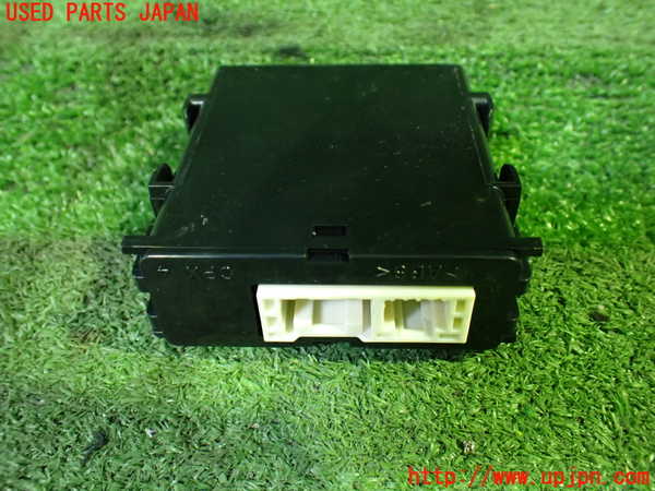 1UPJ-31576150]ノア(ヴォクシー)(MZRA90W)コンピューター5 (ワイパーリレー) 中古_m0002.jpg