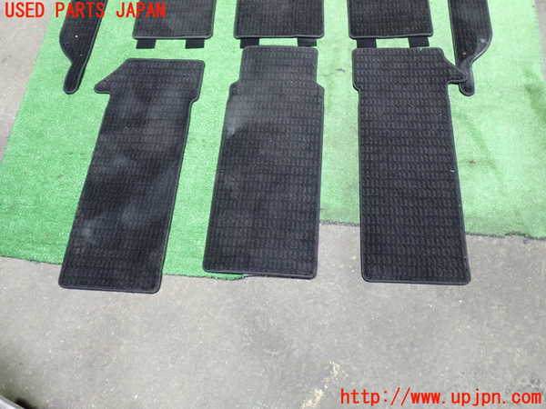 1UPJ-31577800]ノア(ヴォクシー)(MZRA90W)フロアマット 中古_m0004.jpg