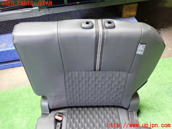 1UPJ-31577265]ノア(ヴォクシー)(MZRA90W)左3列目シート 中古_m0002.jpg