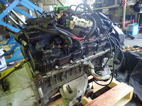 1UPJ-31582010]BMW X1 E84(VL25)エンジン N52B30A 4WD 【ジャンク】_m0003.jpg